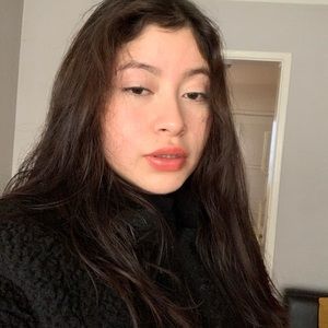 Meet your Posher, Samara